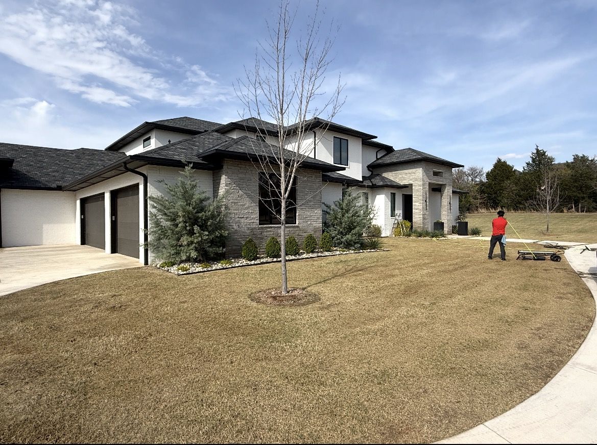 Modern Oklahoma City home with Pane Protector cleaning the exterior windows